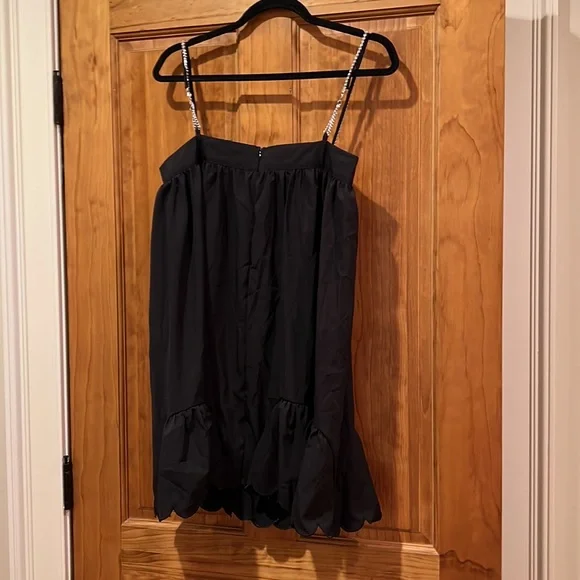 Lingerie with diamond straps - Picture 4 of 4